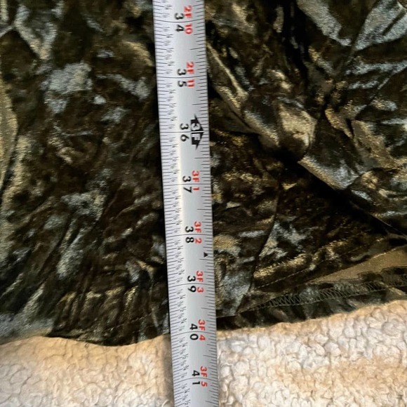 Daniella Faye Modest Green Velvet Long Sleeve Midi Dress Women Size Small - Picture 7 of 14